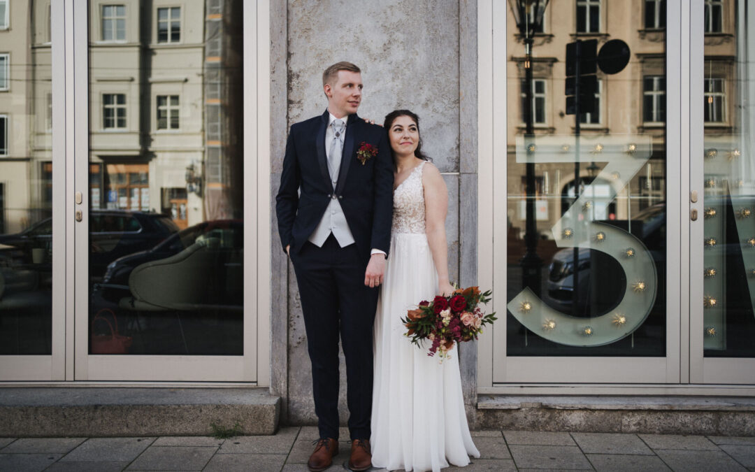Shir & Thomas / 29.10.22 / 40 Gäste / Autumn Wedding